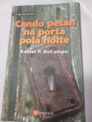 Cando petan na porta pola noite