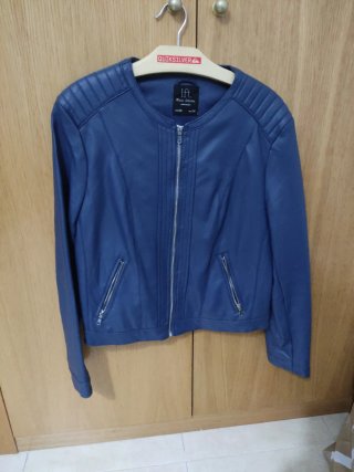 Cazadora Azul de Polipiel Talla 44