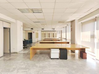 Oficina en alquiler en Buhaira - Huerta del Rey en Sevilla