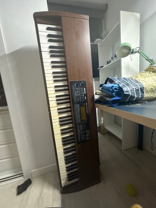 Piano Kobrat 85. 88 teclas