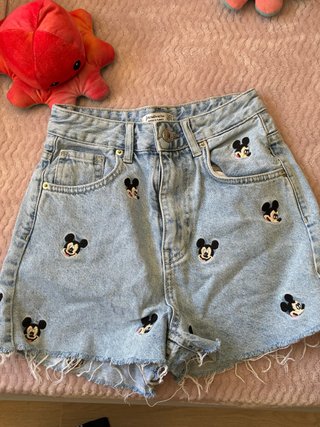 Shorts Vaqueros Mickey Mouse Stradivarius