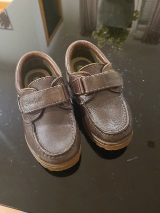 Náuticos de piel para niño