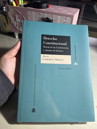 Derecho constitucional: teoría de la Constituci...