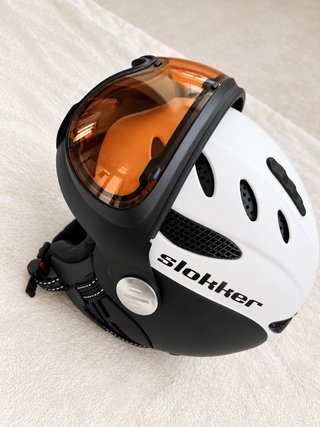 Casco de Esquí / Snow Slokker con Visera Integrada
