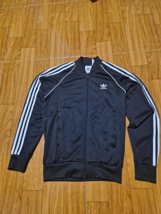 Chaqueta adidas Negra