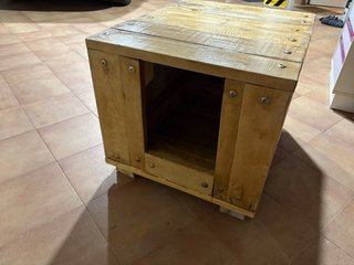 Caseta para perro de madera