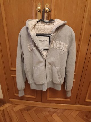 Cazadora Abercrombie & Fitch Gris