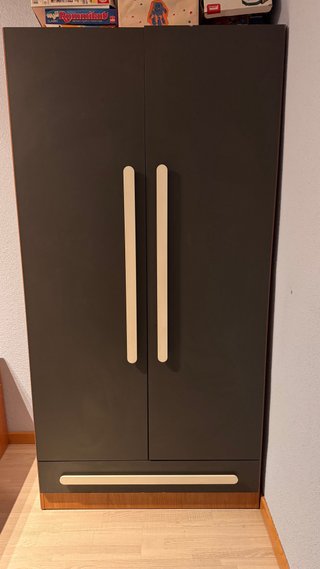 Armario de dos puertas