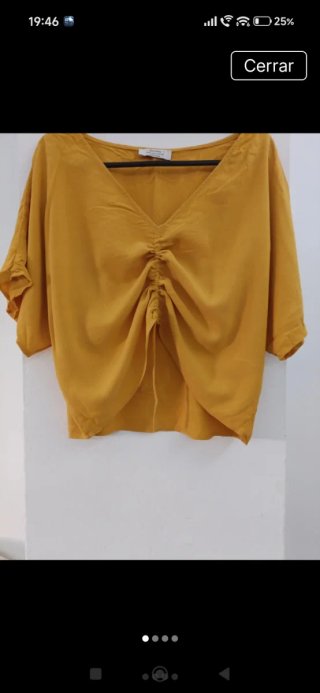 Camiseta Bershka Amarilla