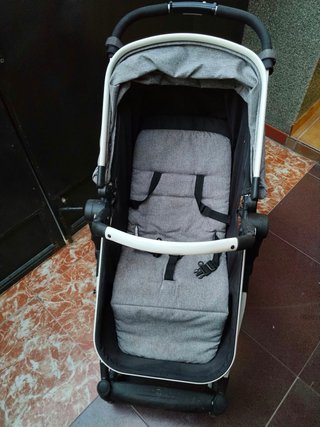 Carrito de bebé con capazo un año de uso