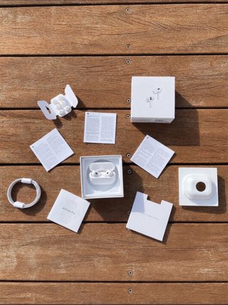 Apple AirPods Pro 2 (2022)