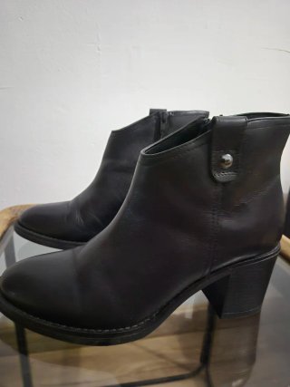 Botines de Piel Negros Talla 40