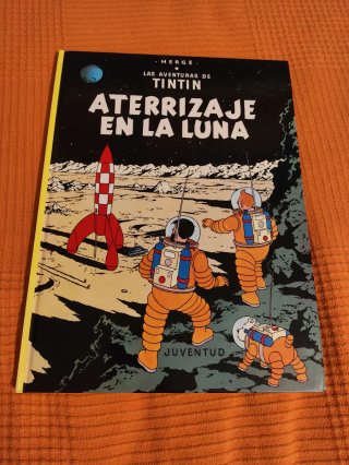 Libro de Tintín - Aterrizaje en la Luna