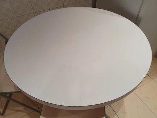 Mesa de cocina redonda con 2 sillas