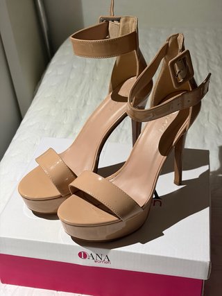 Tacones Dana Women Beige