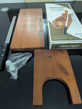 Jamonero Desmontable con Cuchillo sin estrenar