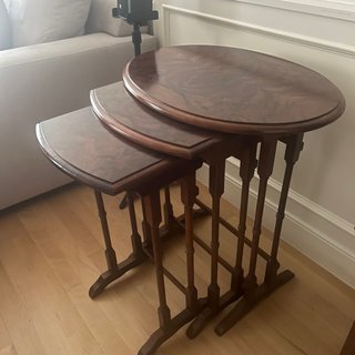 Set de 3 Mesas Nido de Madera