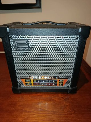 Amplificador Roland Cube 40 XL