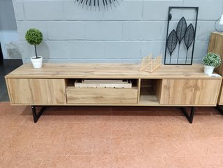 Mueble de TV de madera y metal