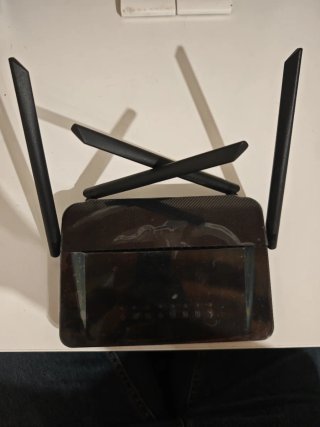 Router D-Link DIR-842
