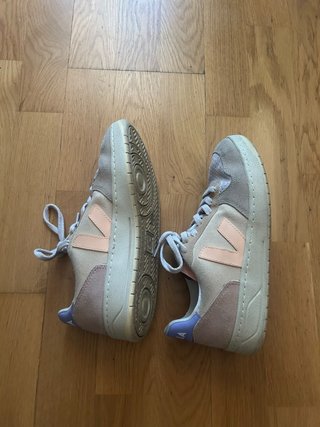 Zapatillas Veja Beige y Rosa