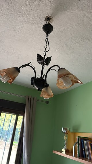 Lámpara de techo con tres brazos