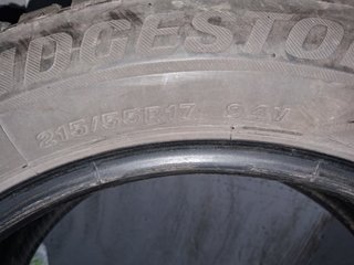 4/2 Neumáticos Invierno Bridgestone 215/55/17 94V