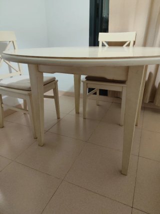 Mesa redonda extensible Comedor Crema + 6 Sillas.
