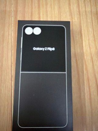 Samsung Galaxy Z Flip8