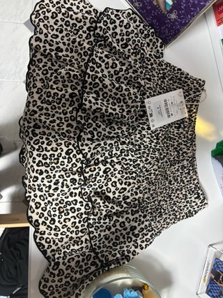 Falda corta con estampado animal H&M