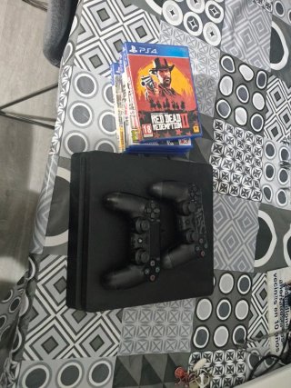PS4 (PlayStation 4) Slim 500GB