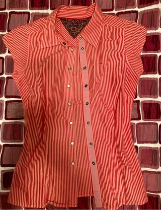 Camisa Tommy Hilfiger a rayas roja y rosa
