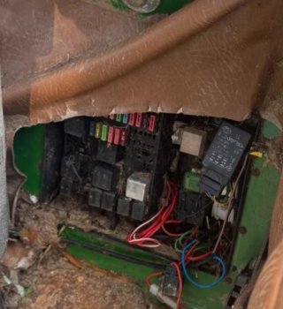 Recambios Caja Fusibles palancas Tractor John Deer