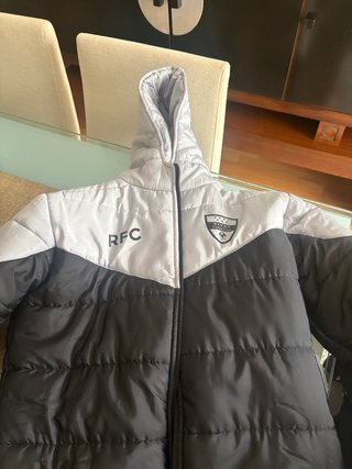 Abrigo Rivas Futbol Club Talla M