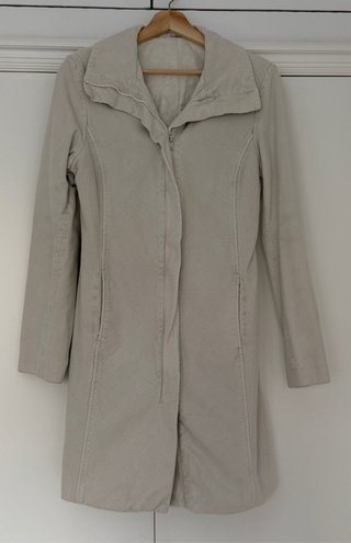 Abrigo/Gabardina de pana Bershka beige con forro S