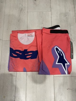 Traje Alpinestars Supertech 2026