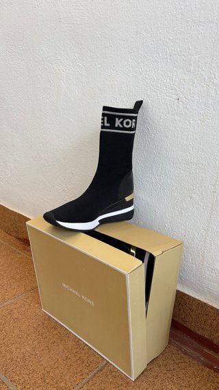 Botines Michael Kors Negros