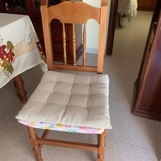 Silla de madera clásica