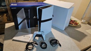 PS5 Pro 2 TB con mando, caja y accesorios