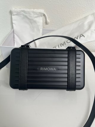 Bolso Rimowa Negro