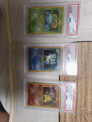 3 Cartas Pokémon PSA 10 (Venusaur, Blastoise, Char