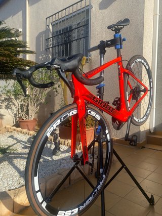 Bicicleta de Carretera Giant Propel Naranja fuoref