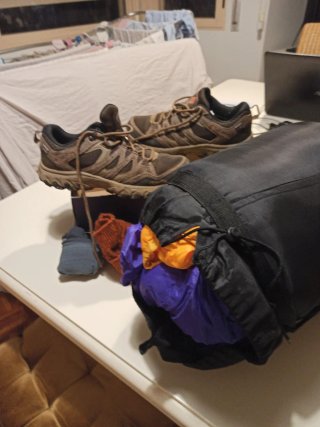 Botas Gore-Tex, Calcetines y Saco de Dormir