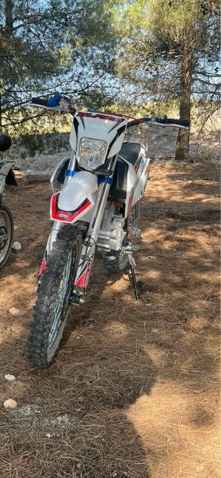 Moto Rebel Master 250