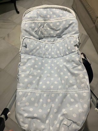 Funda de Carro Celeste con topos