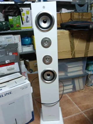 Altavoz de Torre Blanco