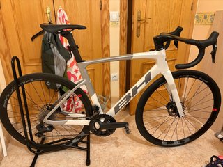 Bicicleta Carretera BH RS1 Di2 12v Talla 54