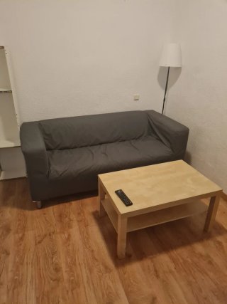 Set de Sofá, Mesa de Centro y Lámpara