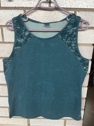 Camiseta deportiva sin mangas
