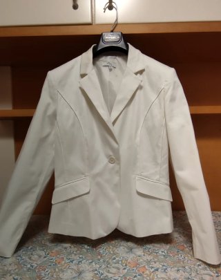 Americana Blanca Yera Talla 42